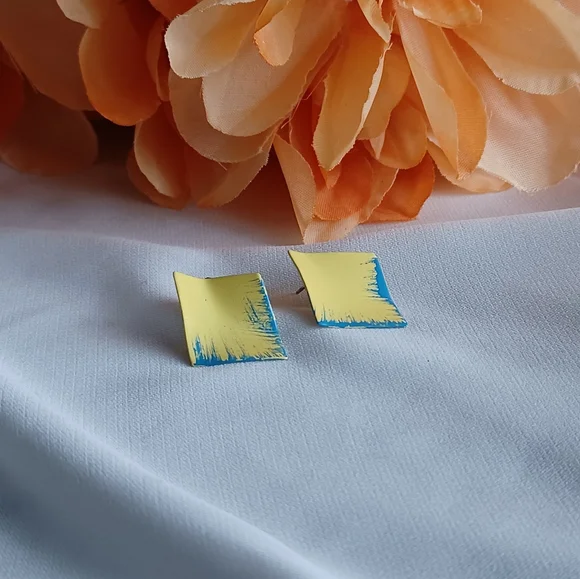 Yellow/Blue Geometric Earrings - Picture 4 of 9